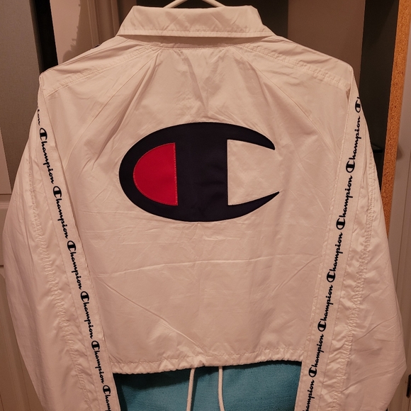 Champion White Cropped Coach jacket - Picture 3 of 8